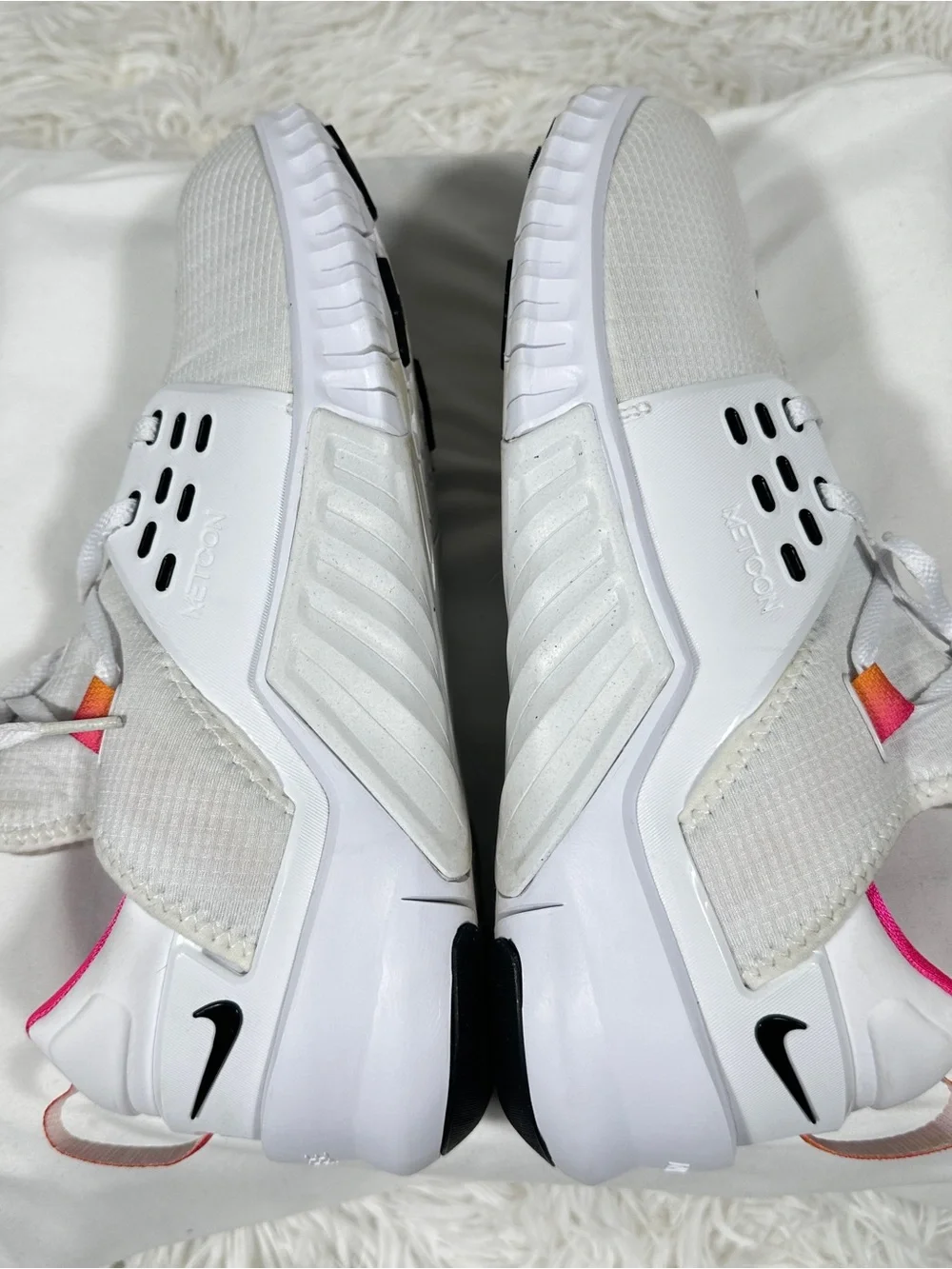 Nike Free Metcon 2 White Fuchsia Pink Women Sz 11 Training Shoes CD8526-100